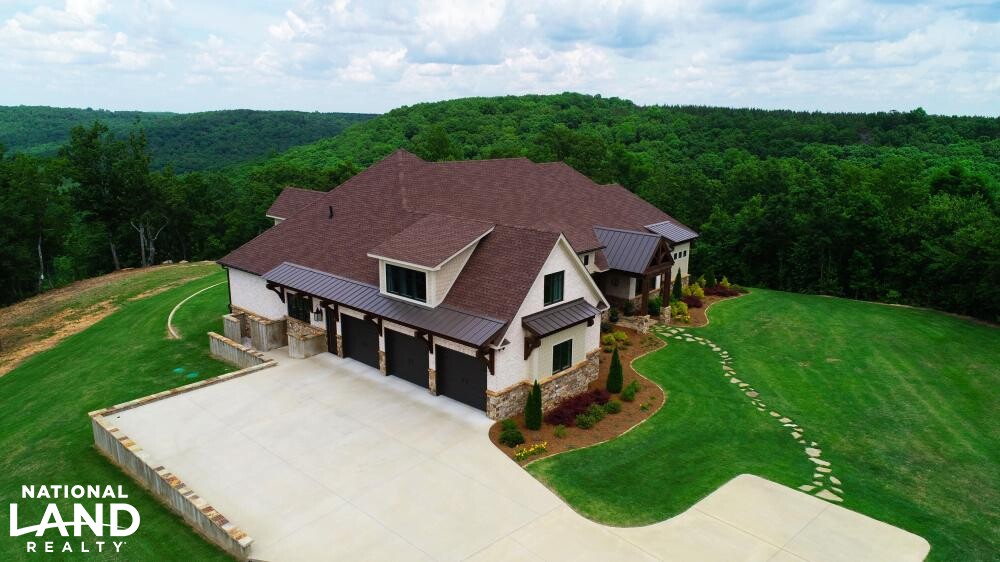 zJLG01 Wagnon Mountain Estate in Colbert County, Alabama (69 Photos