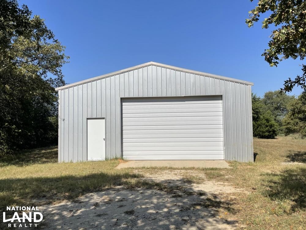 Nocona Hilltop Ranch in Montague County, Texas (30 Photos) National