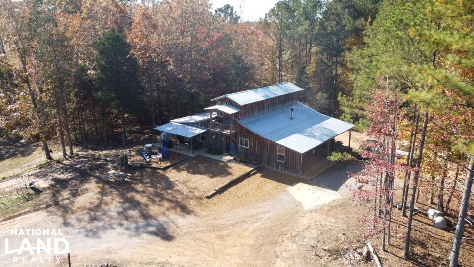 Big Springs Home on Land in Hardeman County, Tennessee (60 Photos