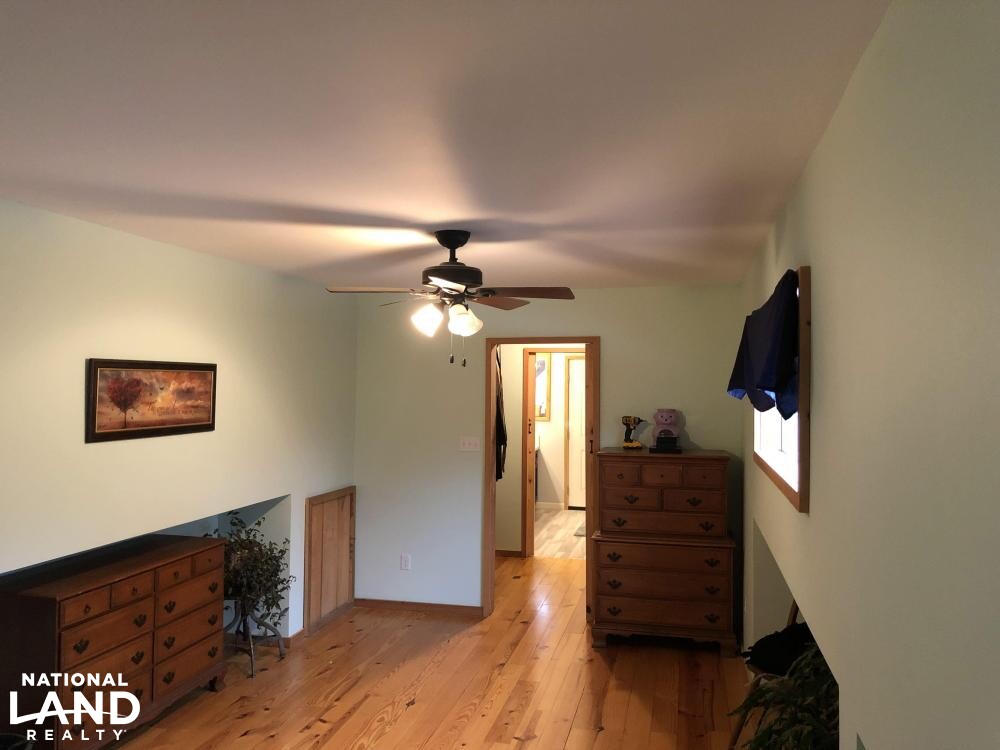 Big Springs Home on Land in Hardeman County, Tennessee (60 Photos