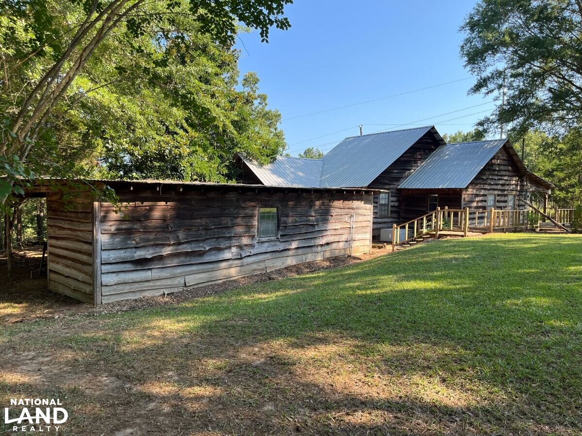Secluded Cabin With Pond, Creek & Big Timber in Leake County