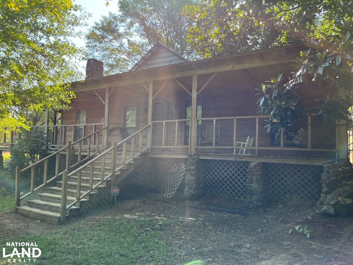 Secluded Cabin With Pond, Creek & Big Timber in Leake County