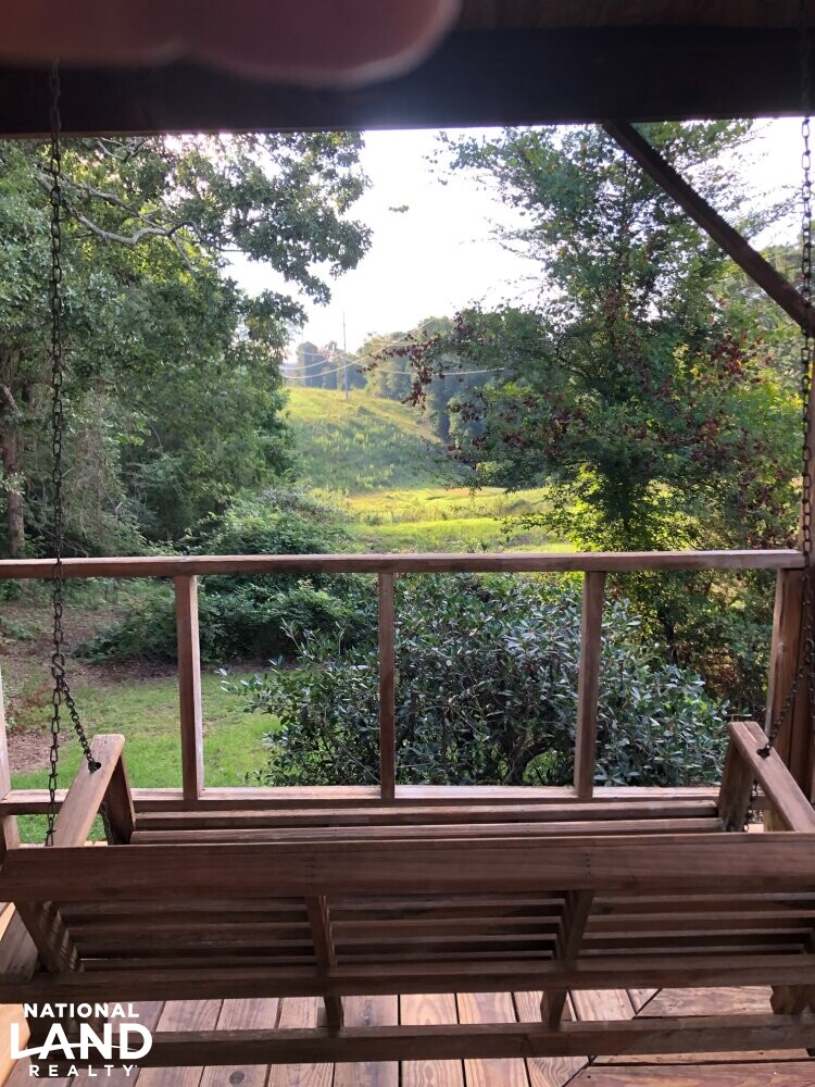 Secluded Cabin With Pond, Creek & Big Timber in Leake County