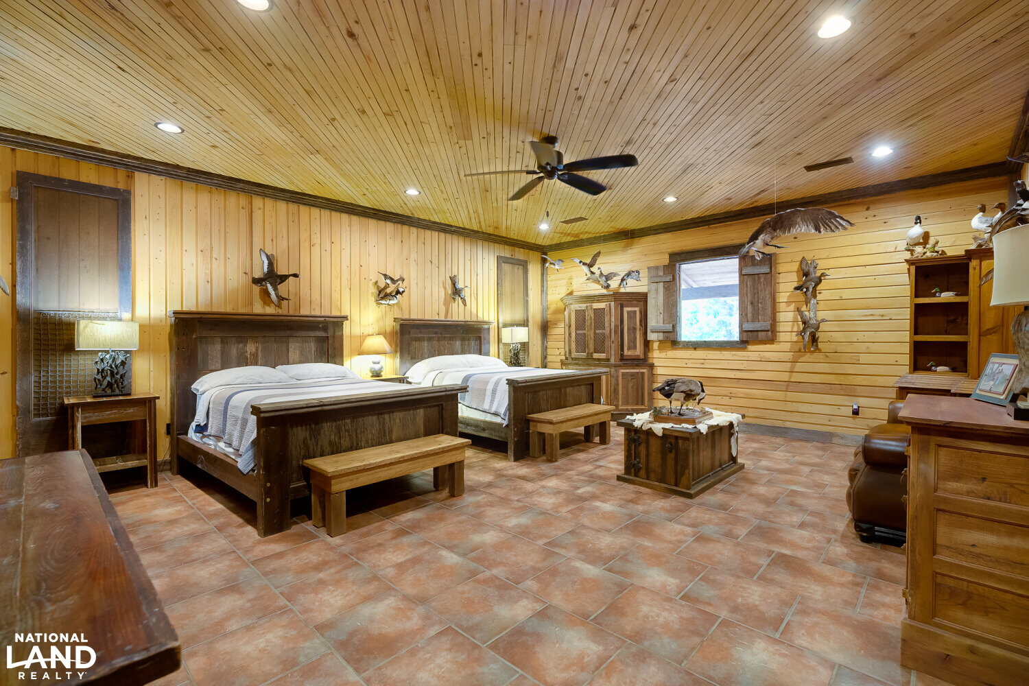 Soggy Bottom Lodge World Class Hunting Fishing & Shooting Resort in