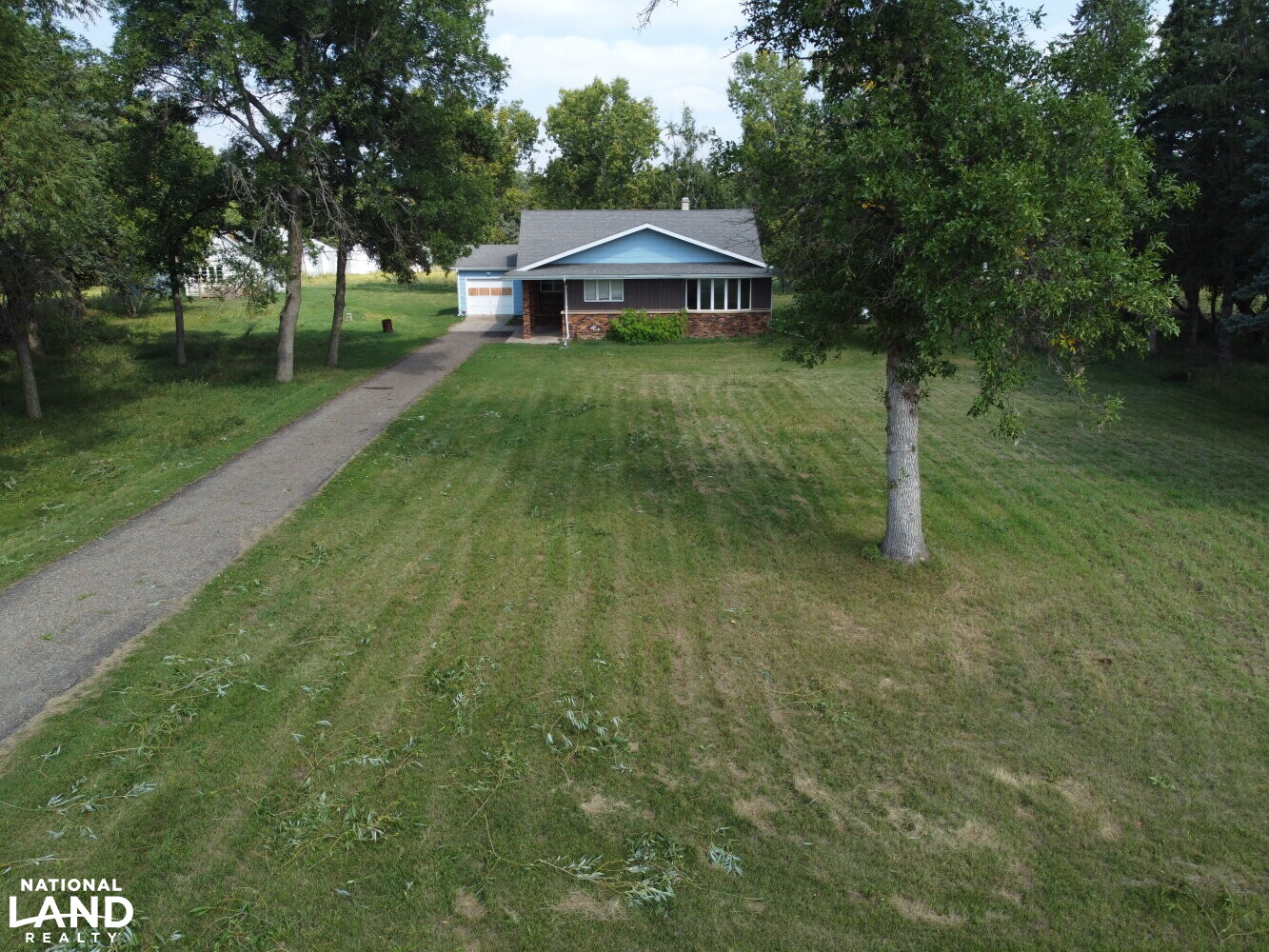 Fessenden Farm Home in Wells County, North Dakota (48 Photos) National Land Realty