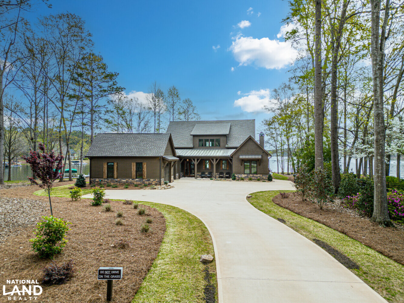 136 Pheonix Drive in Putnam County, GA (1 of 7)