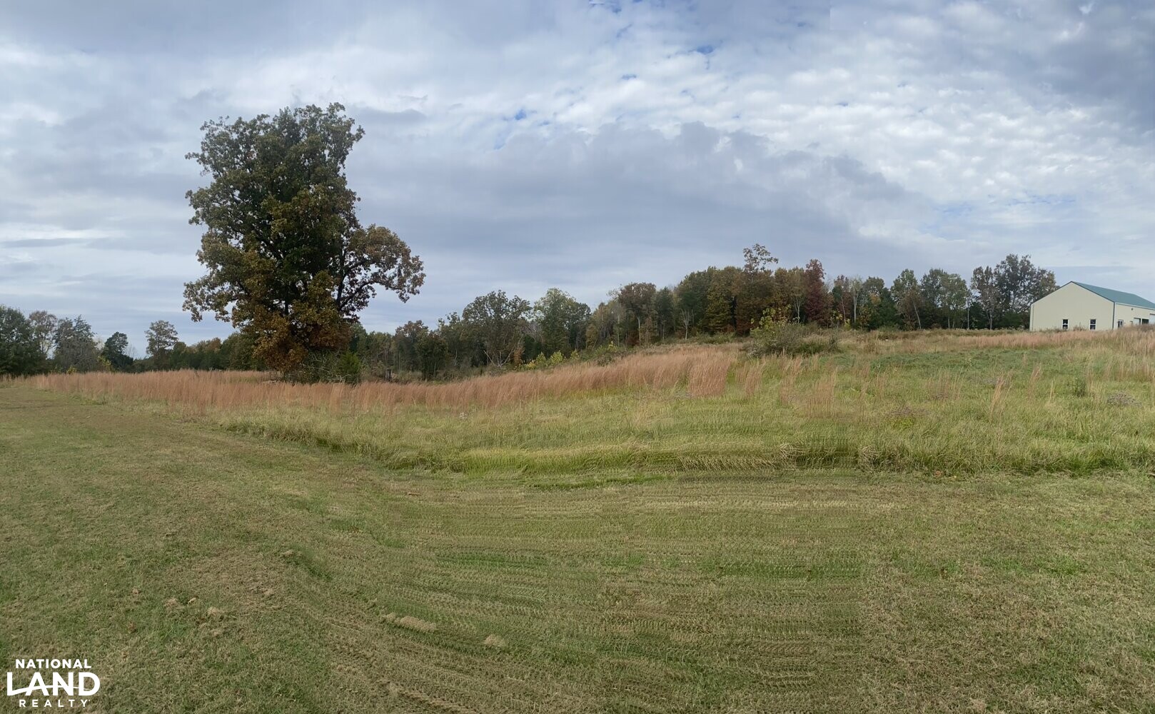 Columbia Highway 50 Development Land with 3,400 SF Building in Maury