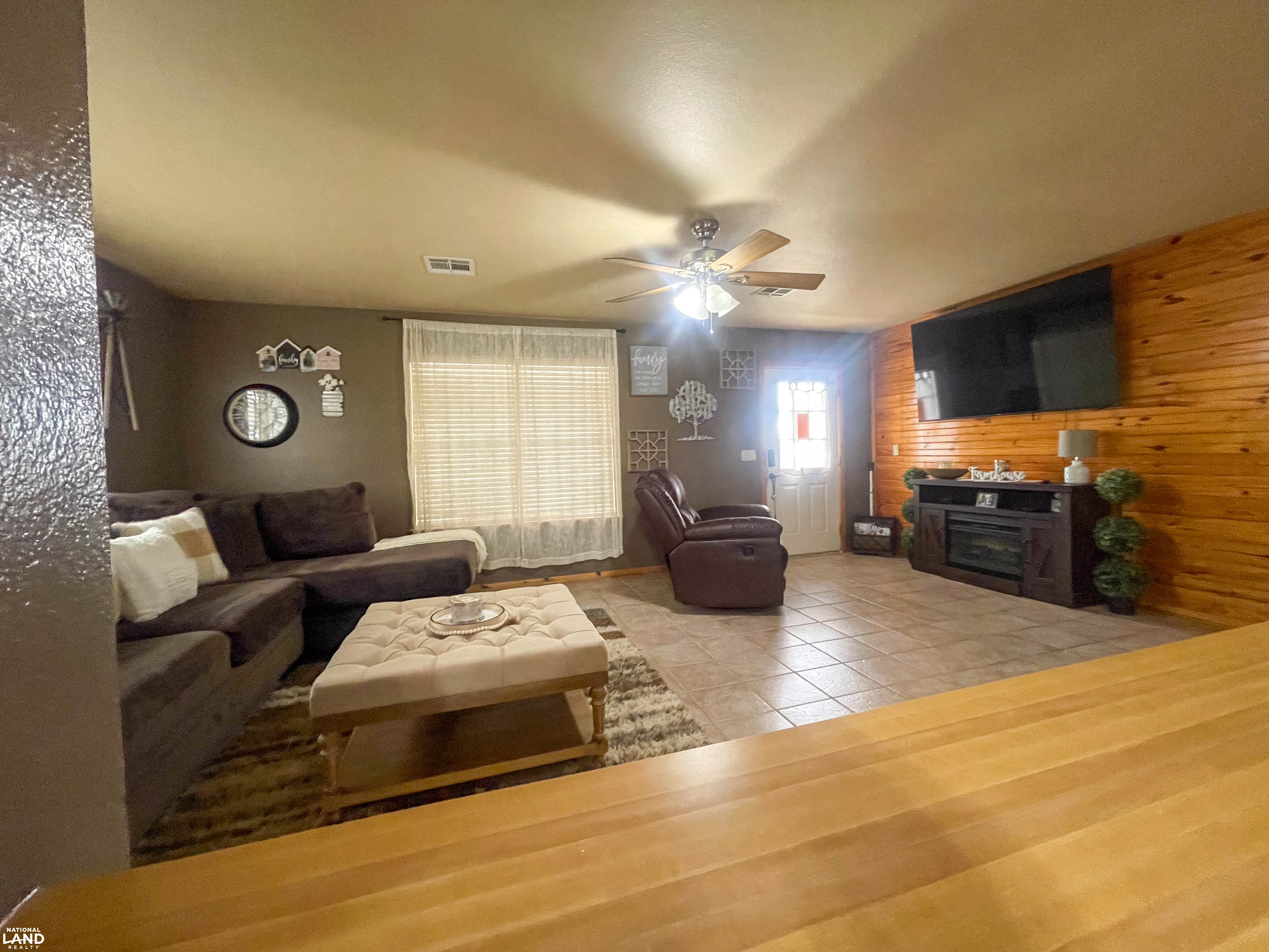 Beautiful Home on Acreage in Pittsburg County, Oklahoma (30 Photos