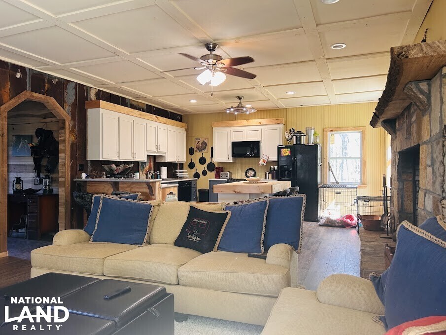 Cabin on the Flint River in Upson County, (59 Photos