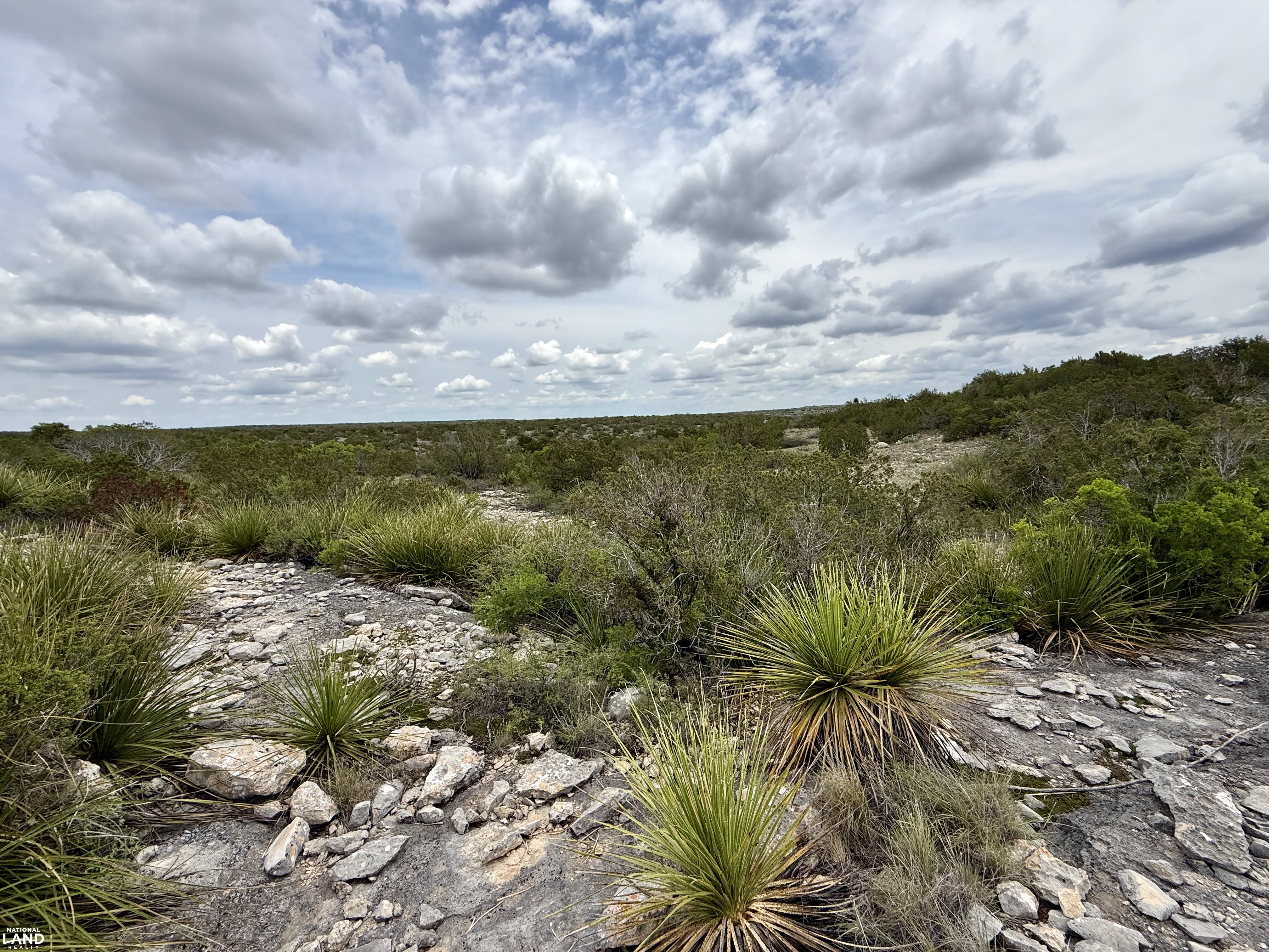 Western Hill Country Hunting Paradise in Val Verde County, TX (2 of 41)