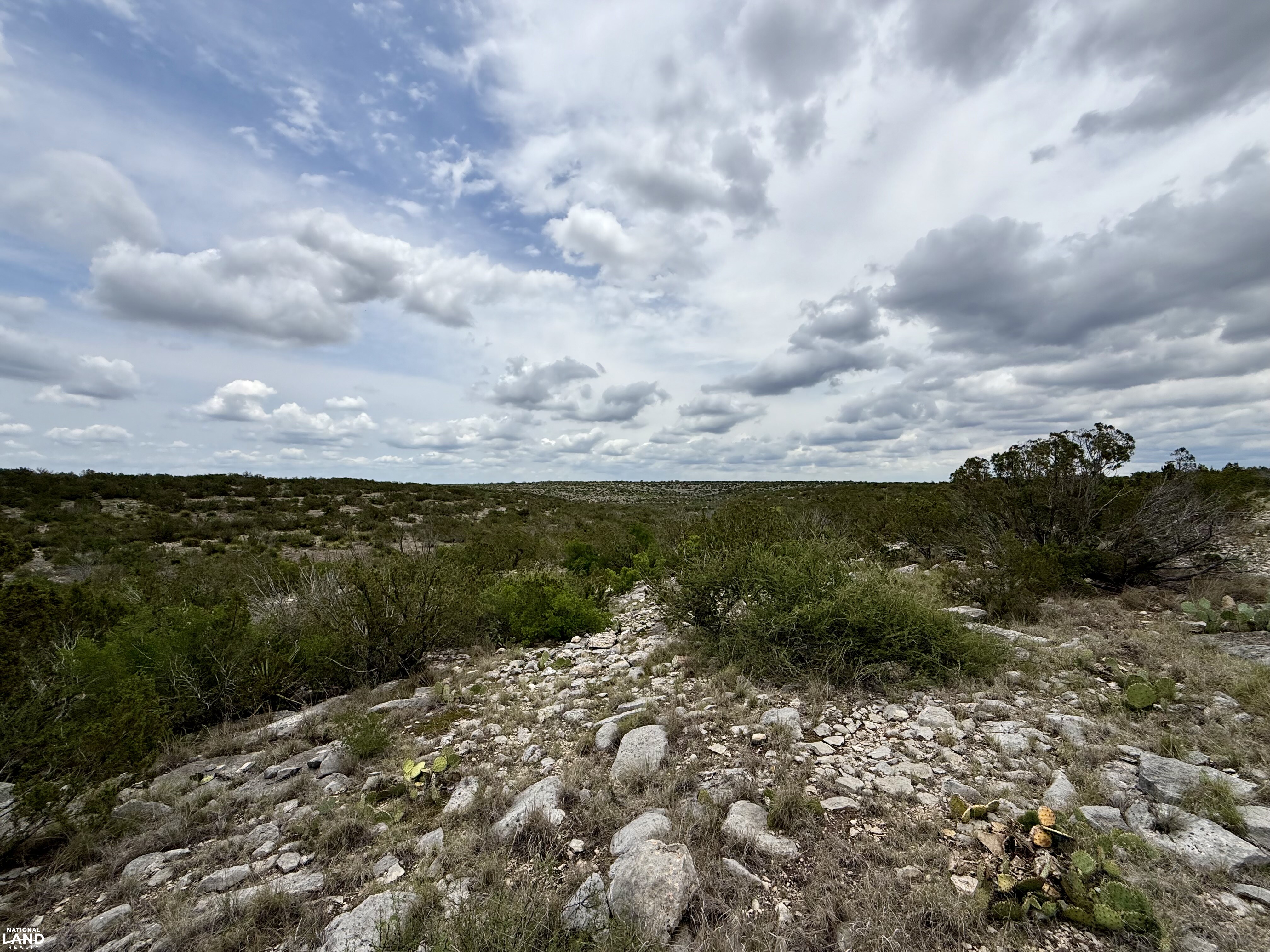 Western Hill Country Hunting Paradise in Val Verde County, TX (9 of 41)