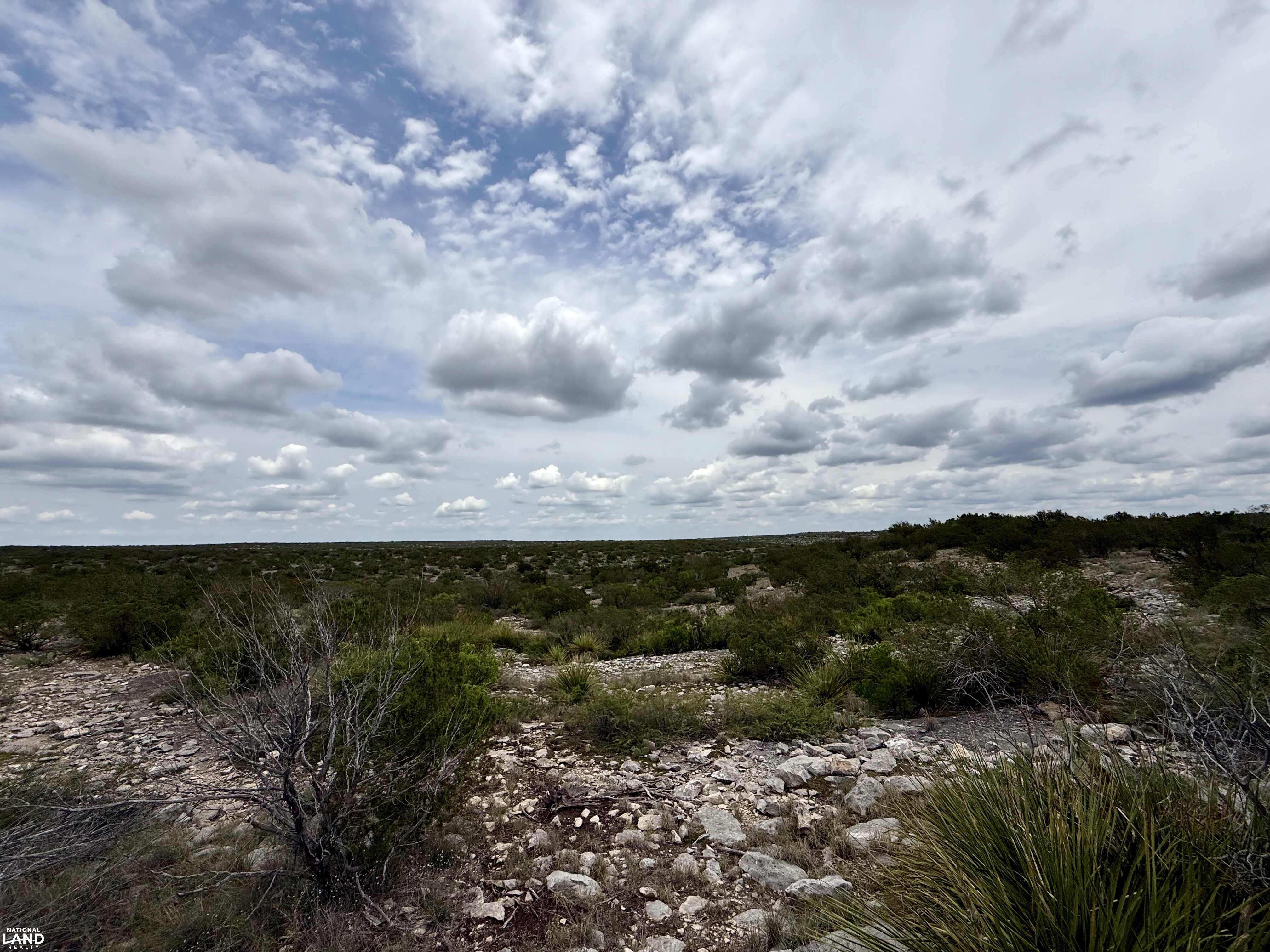 Western Hill Country Hunting Paradise in Val Verde County, TX (14 of 41)