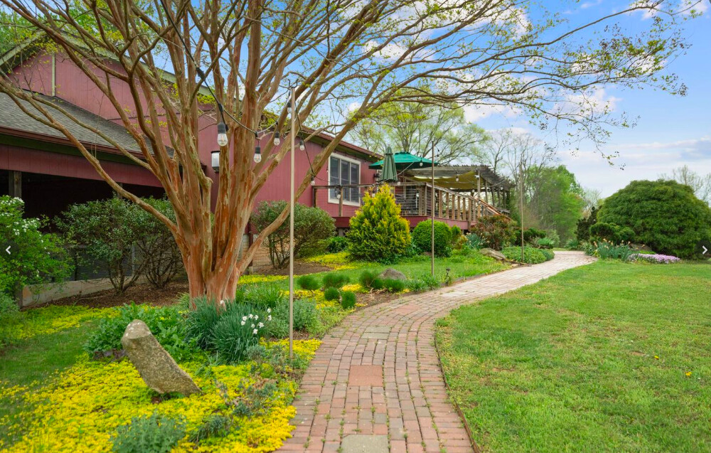 Established Winery And Estate in Rappahannock County, VA (1 of 27)