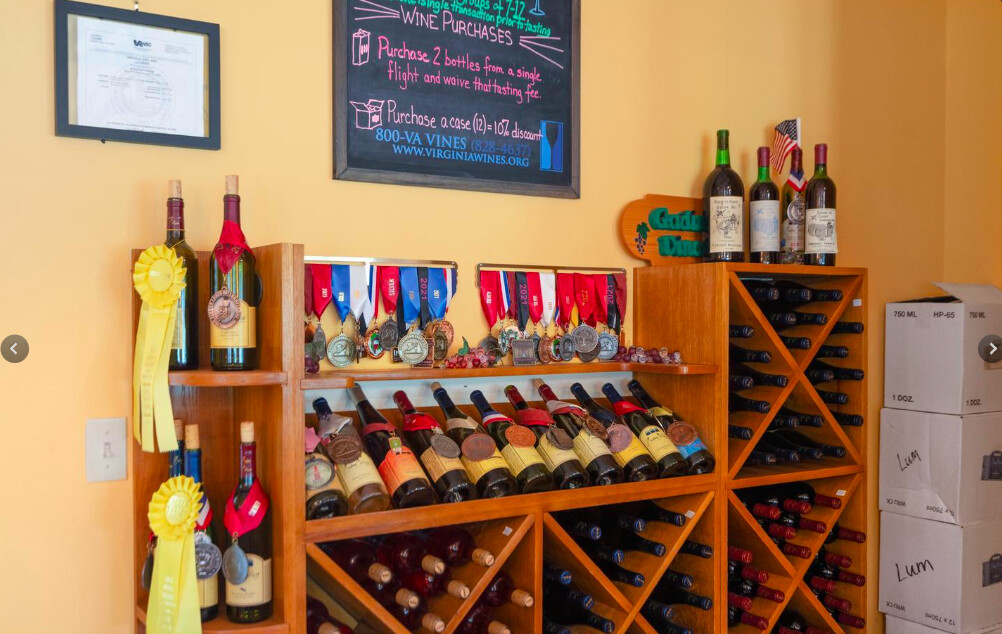 Established Winery And Estate in Rappahannock County, VA (9 of 27)
