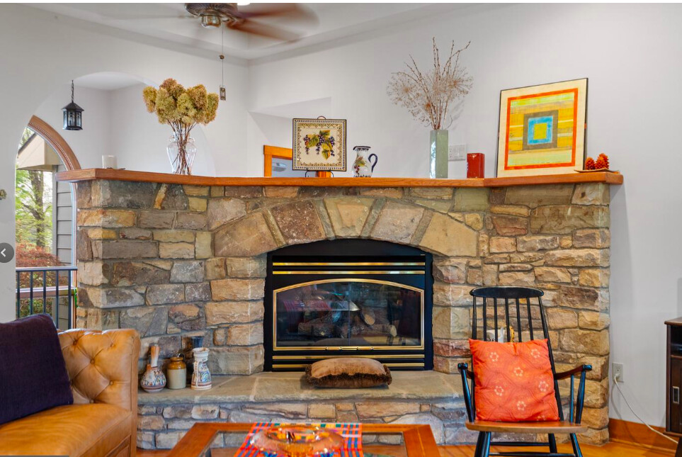 Established Winery And Estate in Rappahannock County, VA (25 of 27)
