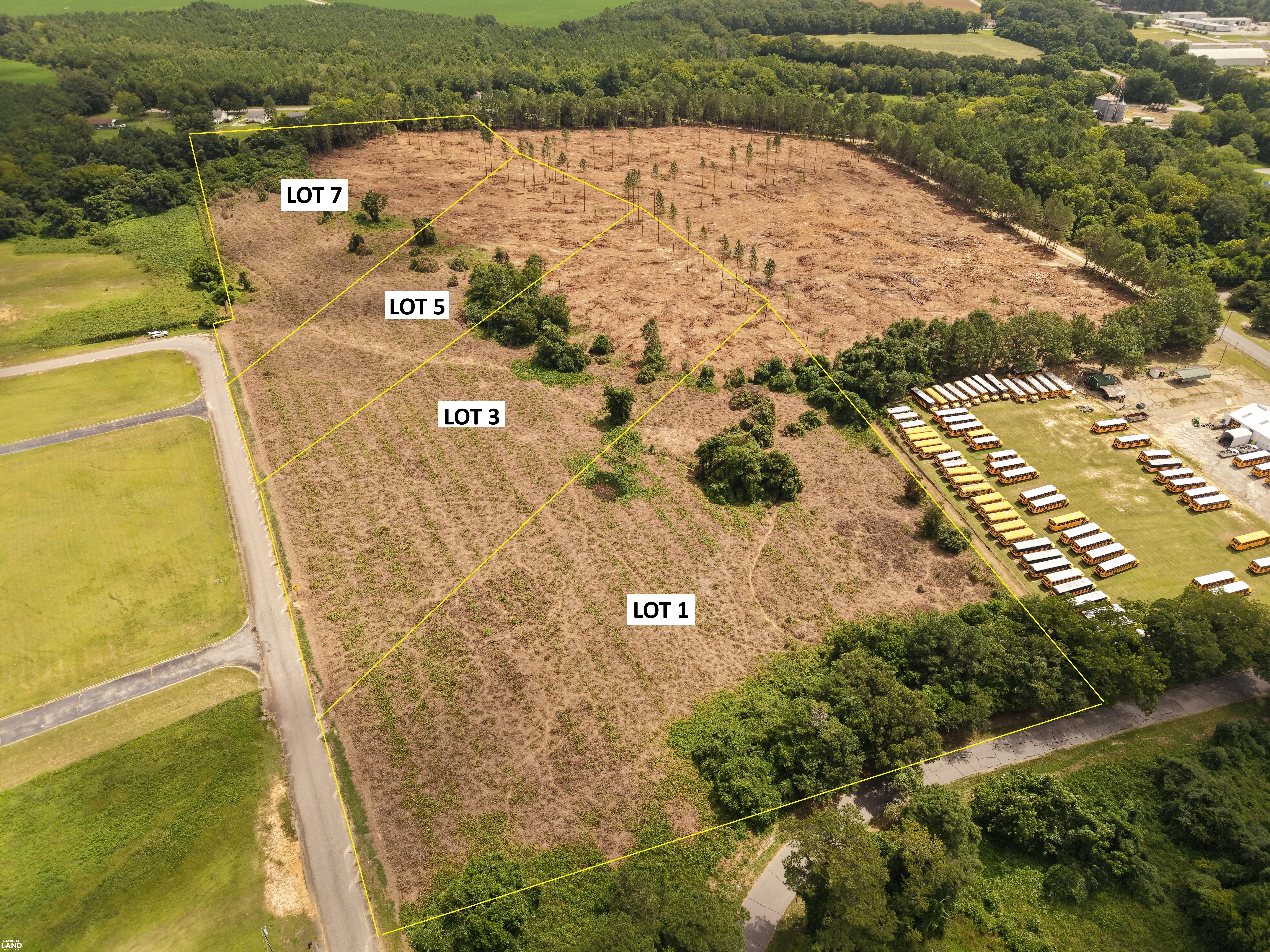 Lot overview (2 of 7)