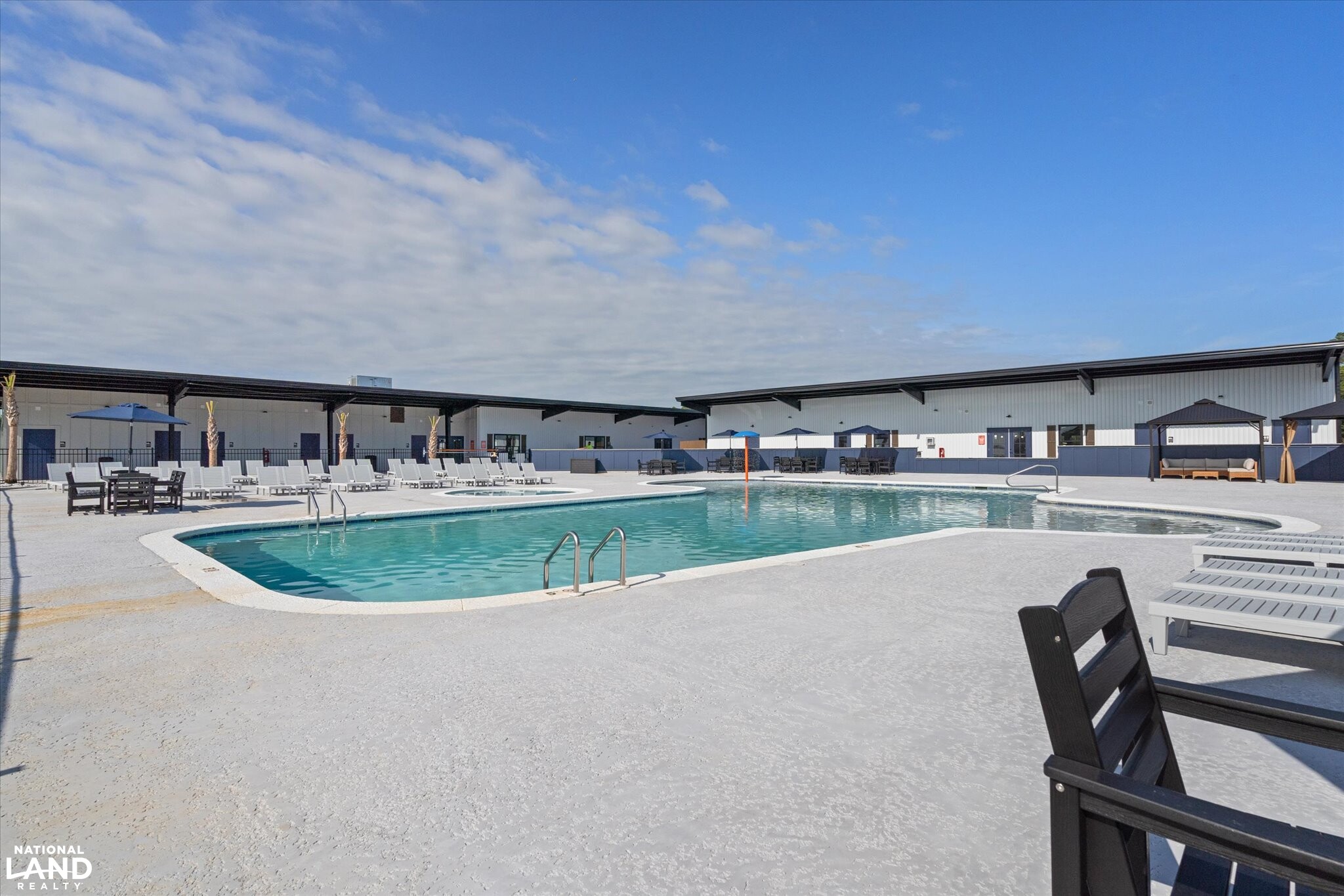 Your Perfect RV Getaway: Spacious RV Unit #90 in Mobile County, AL (9 of 13)
