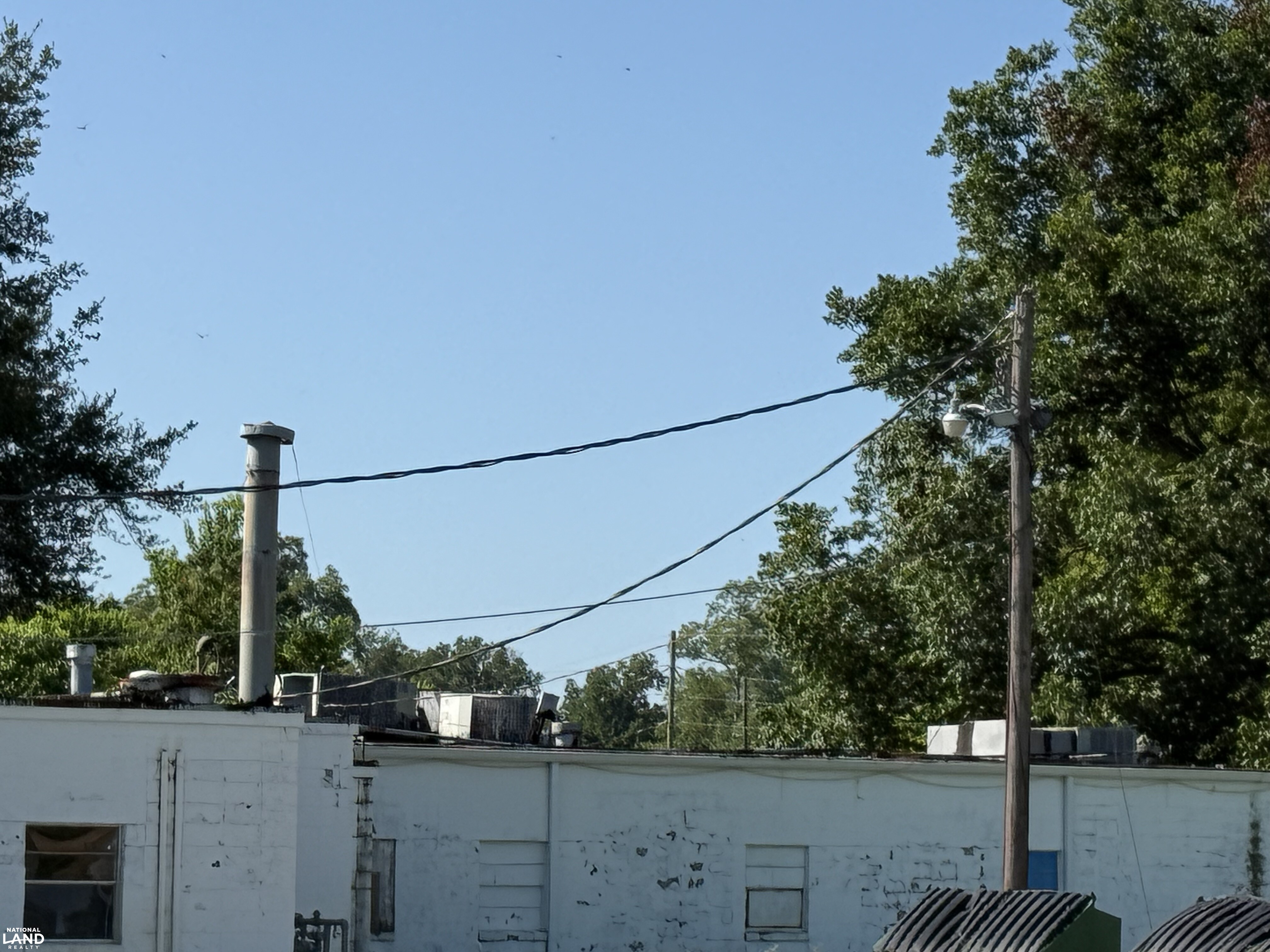 Rear view of roof (7 of 42)