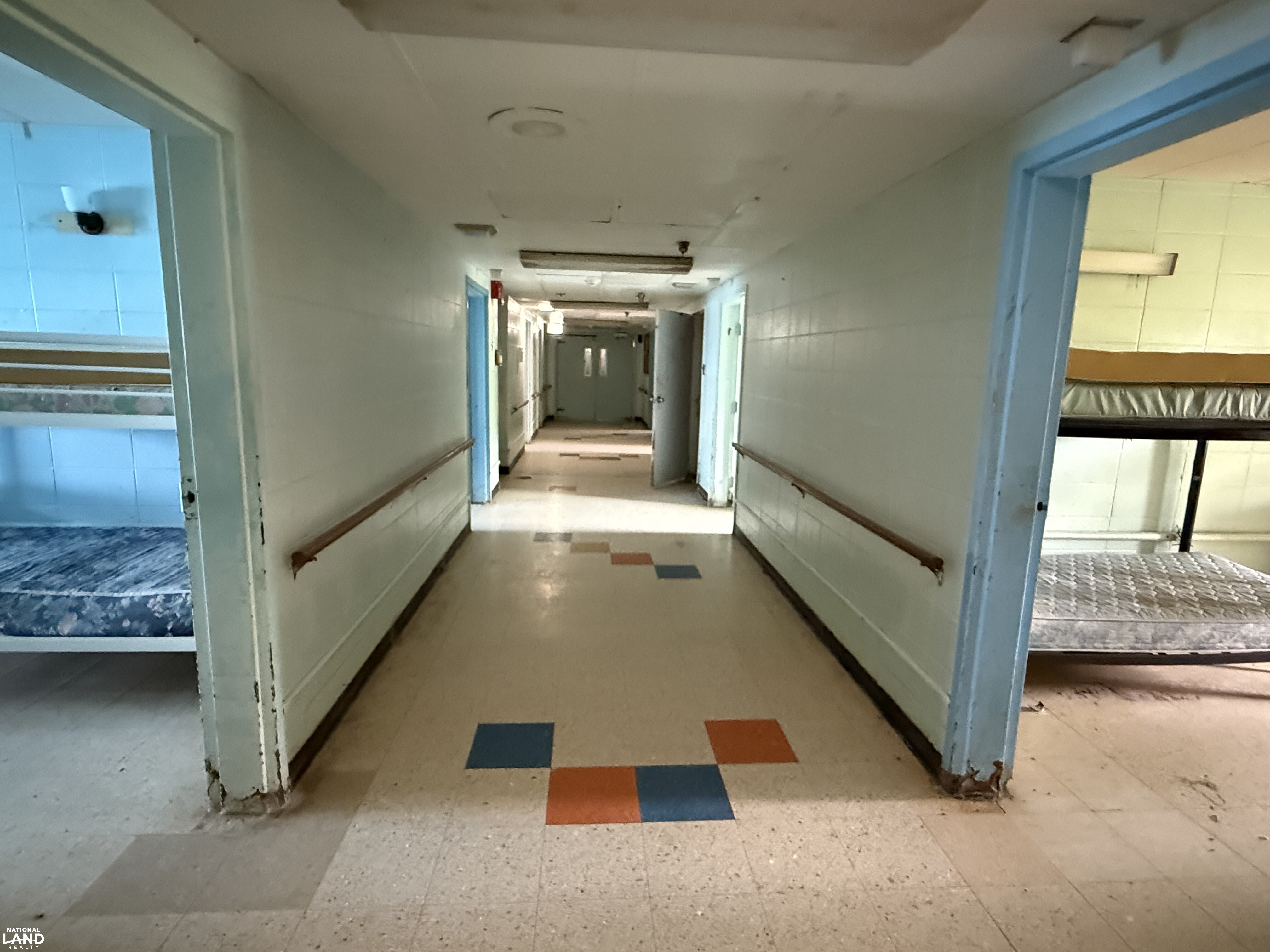 Long hallways (41 of 42)