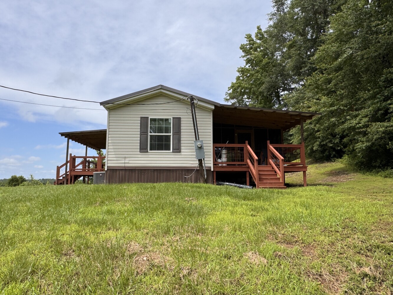 Baldwyn Home & 2+/- Acres in Lee County, MS (32 of 38)