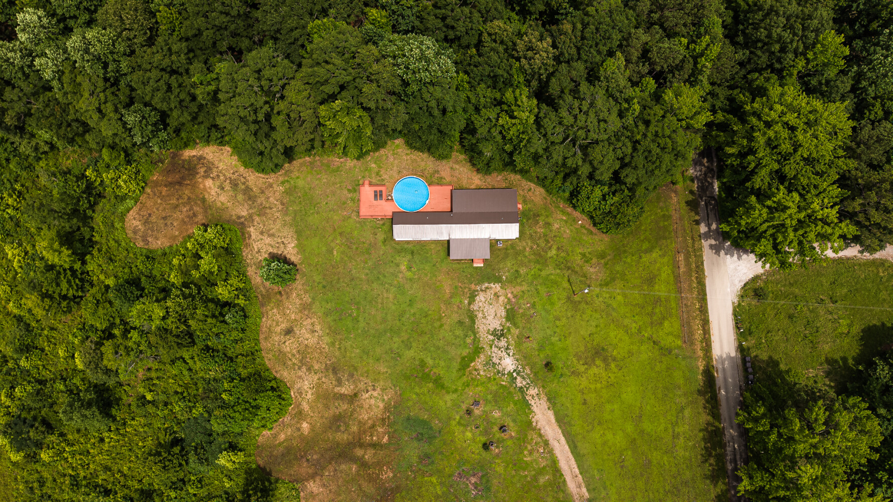 Baldwyn Home & 2+/- Acres in Lee County, MS (36 of 38)