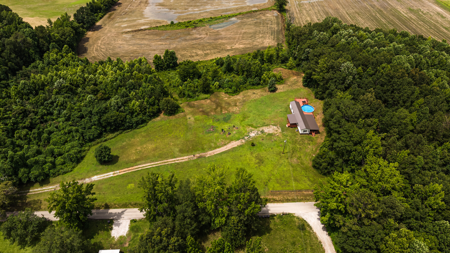 Baldwyn Home & 2+/- Acres in Lee County, MS (38 of 38)