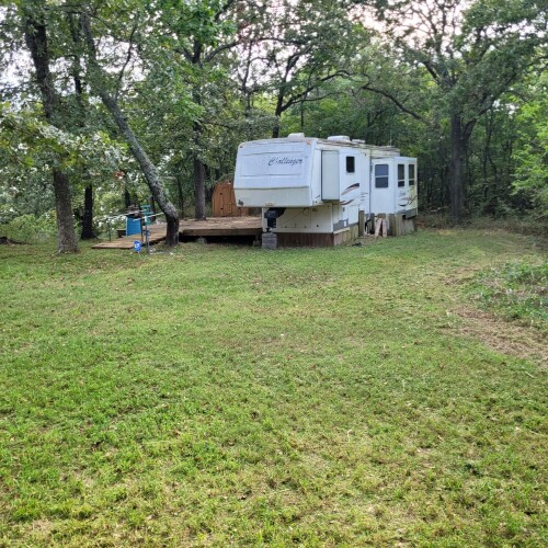 Listing image 0