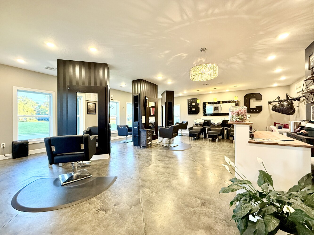 1915 S Santa Fe Ave, Chanute, KS, 66720