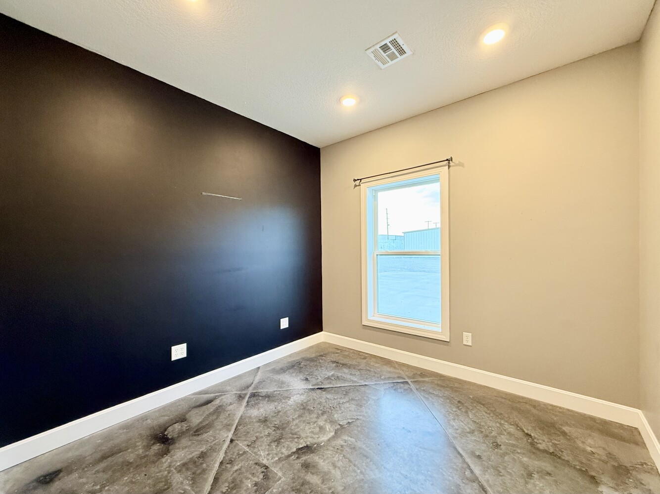 1915 S Santa Fe Ave, Chanute, KS, 66720