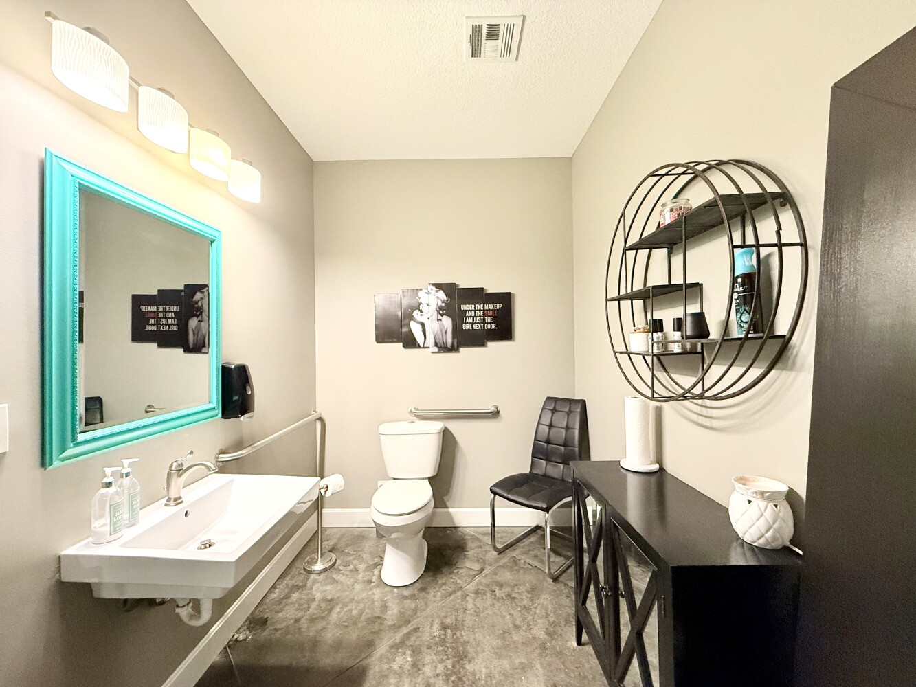 1915 S Santa Fe Ave, Chanute, KS, 66720