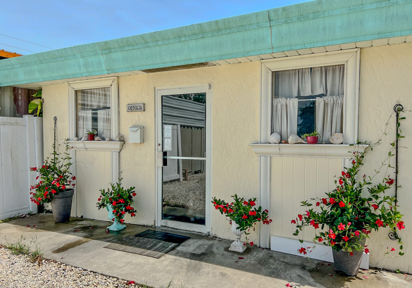 6817 Bayshore Road, Palmetto, FL 34221
