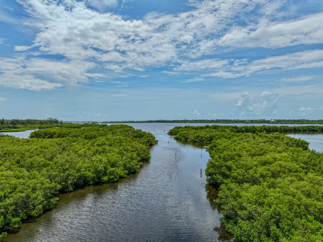 6817 Bayshore Road, Palmetto, FL 34221