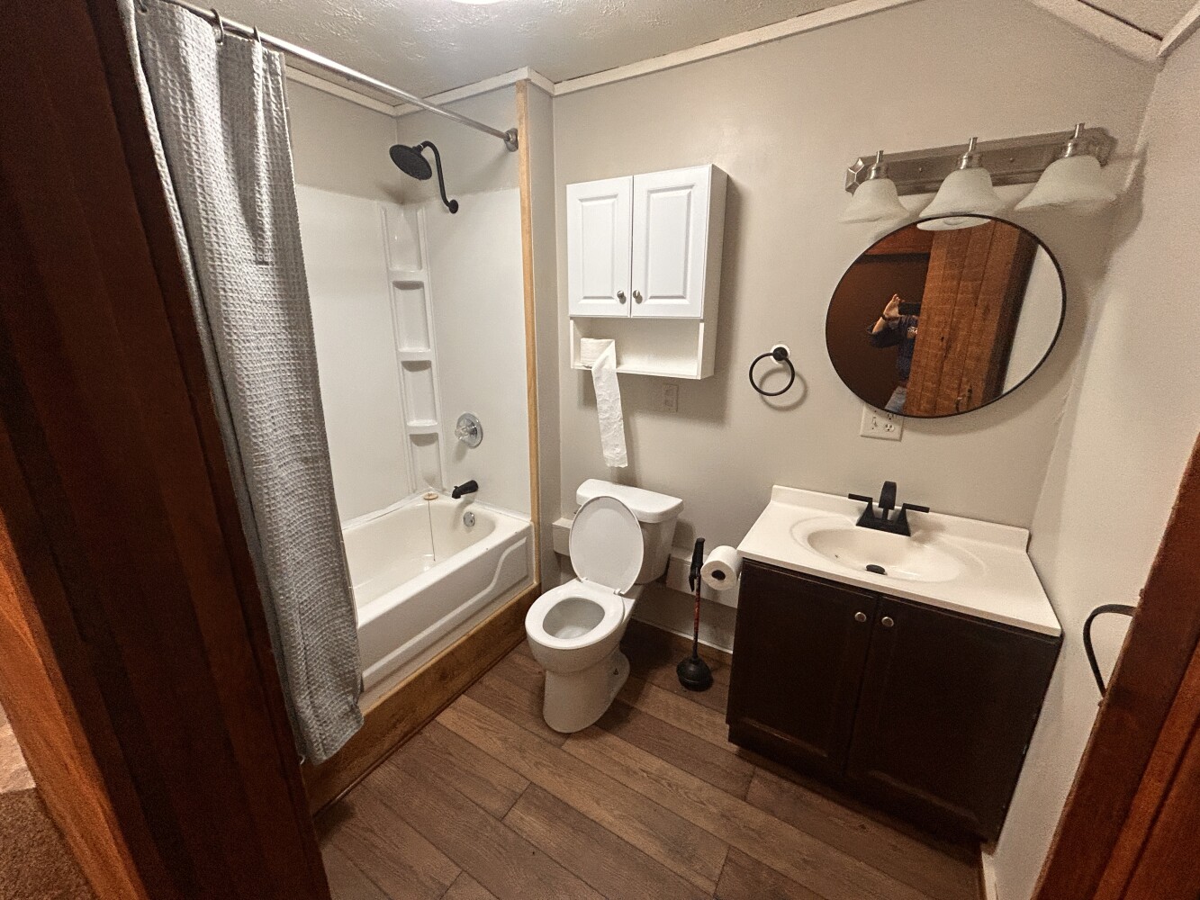 Photo 14 of 50 of home listing at 2311 W VAN DORN ST, Lincoln, NE 68522