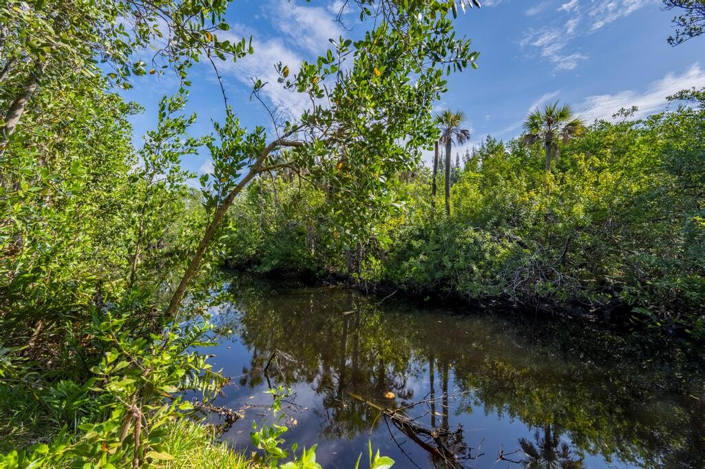 7076 Maida Ln, Fort Myers, FL 33907