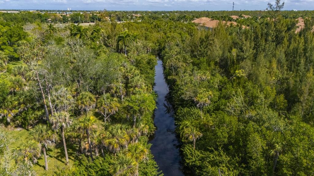 7076 Maida Ln, Fort Myers, FL 33907