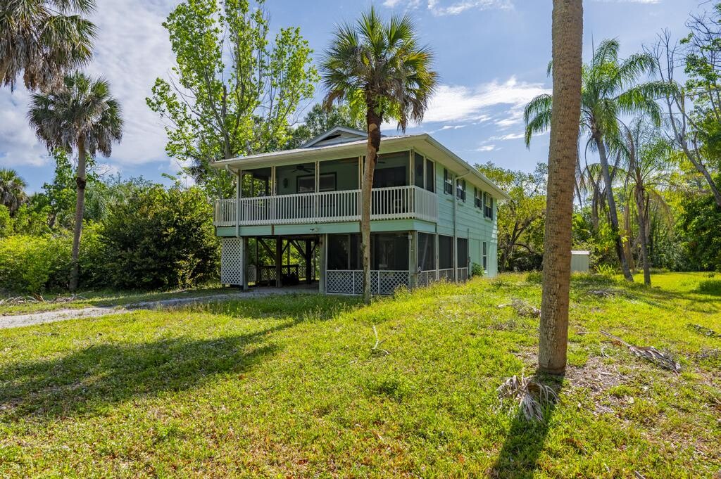 7076 Maida Ln, Fort Myers, FL 33907